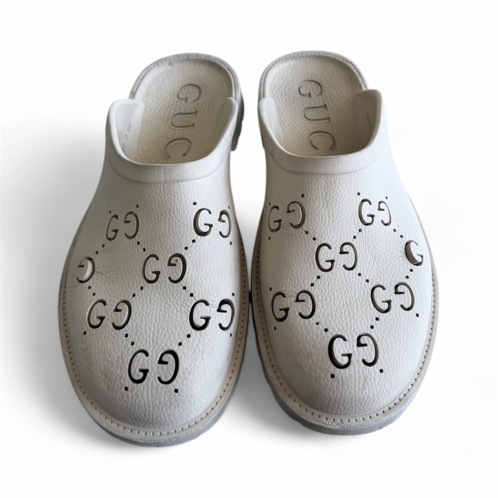 Gucci Men’s Cream Slip-On Clogs